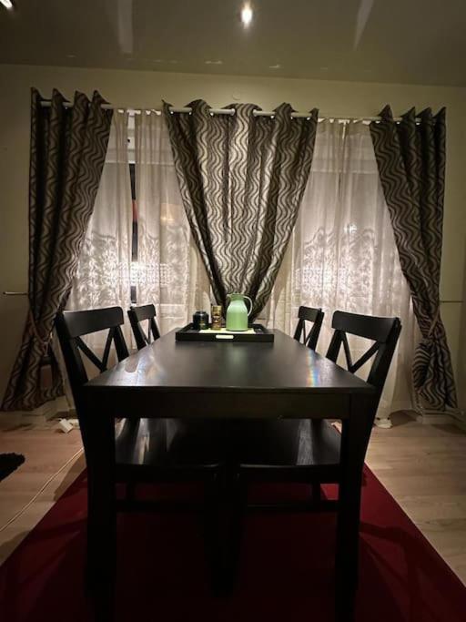 Appartement Med Takterasse & Gratis Egen Parkering